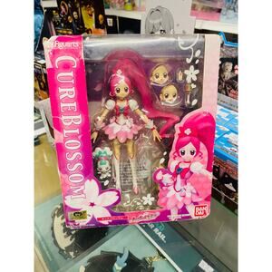 S.H. Figuarts HeartCatch Precure! Cure Blossom